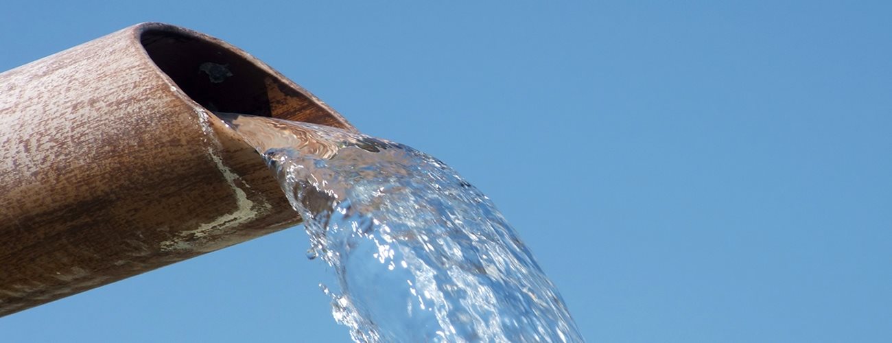 Solutions water header